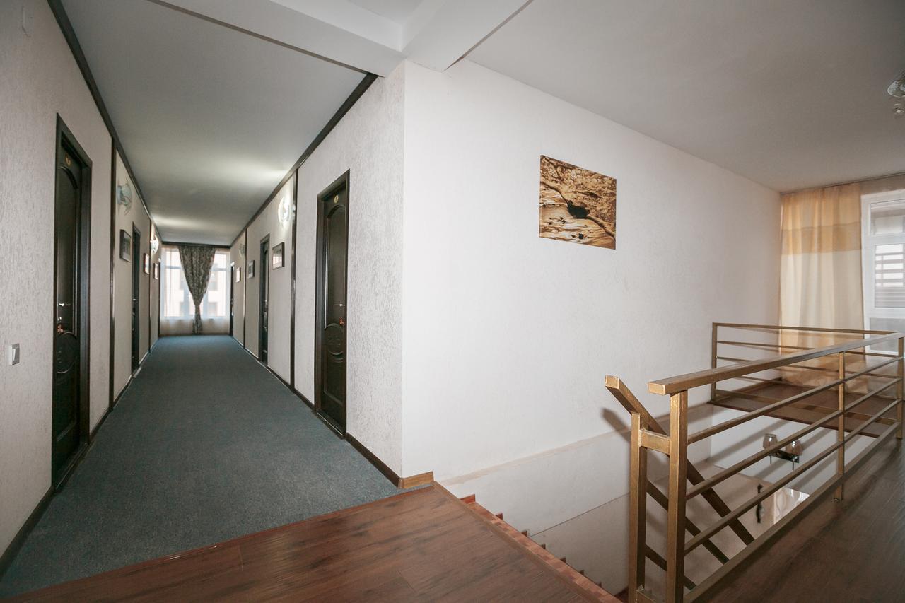 Evropa Hotel Bosteri Εξωτερικό φωτογραφία